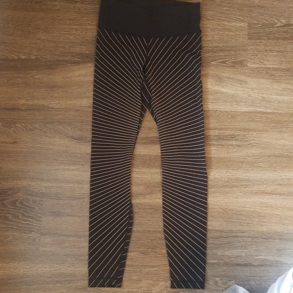 Special Edition Lululemon Speed Wunders - image 2